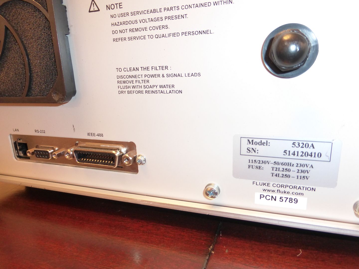 Fluke 5320A Multifunction Electrical Tester Calibrator with MFG